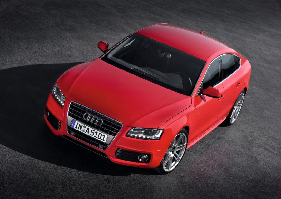  Audi A5 Sportback 2.0T S-Line 2009 года  (фото 9 из 32)